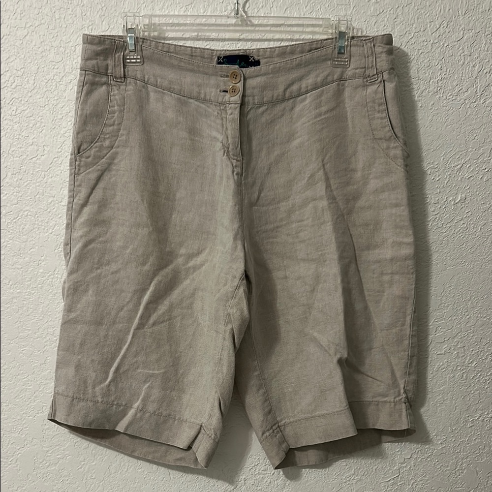 Boden Women's khaki linen Bermuda Shorts 12